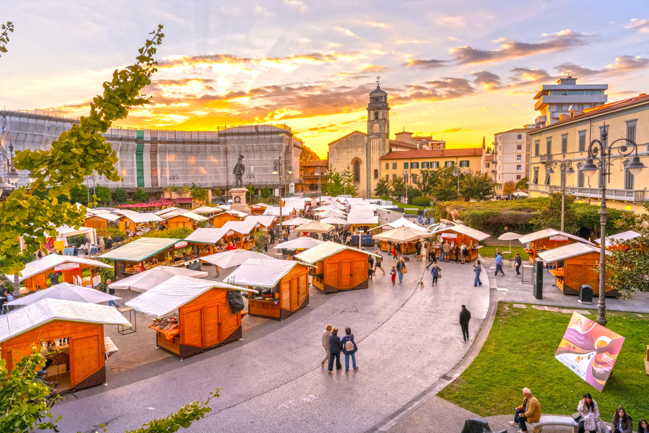 Pisa Food & Wine Festival veduta panoramica piazza