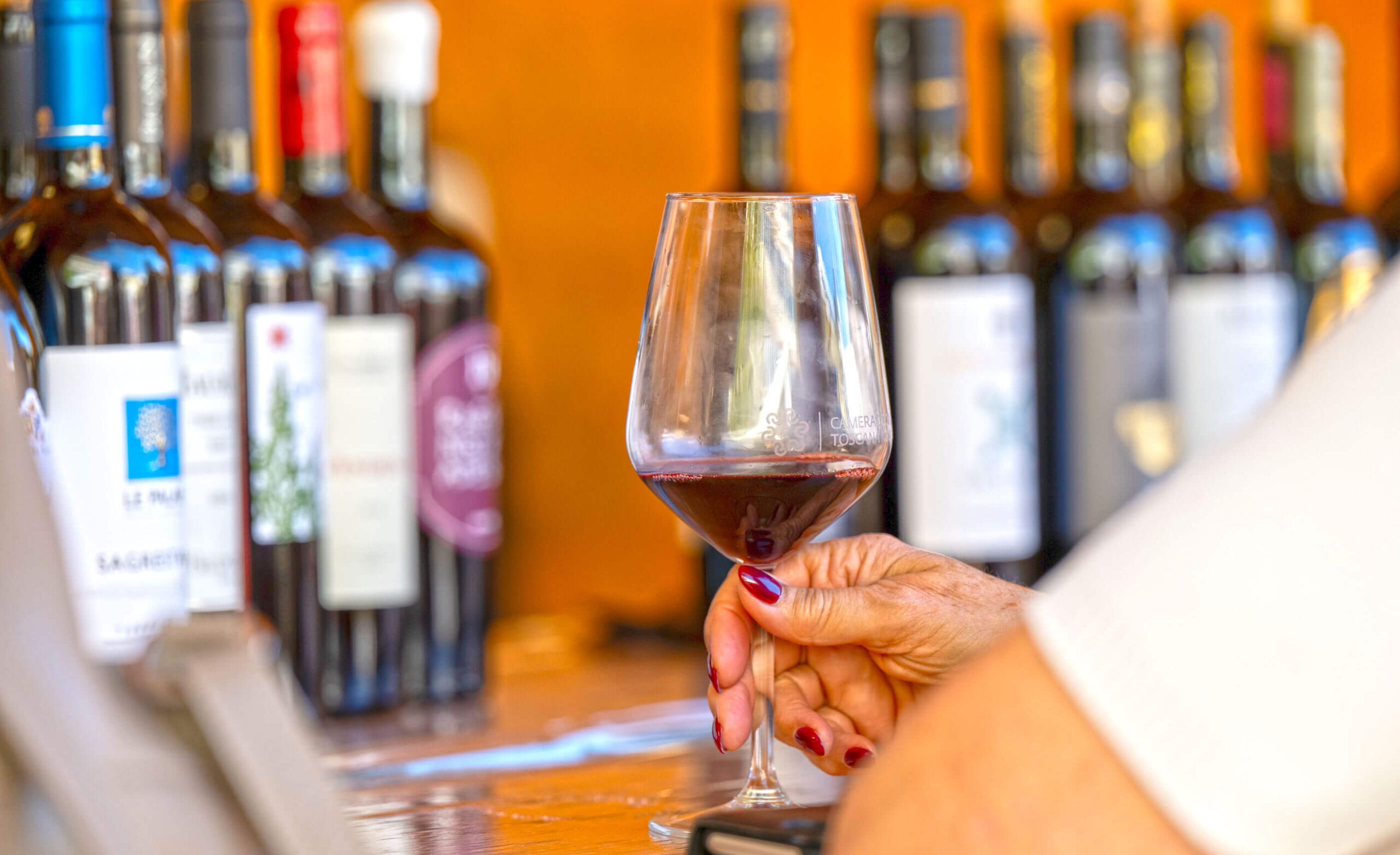 Bicchiere di vino Pisa Food & Wine Festival